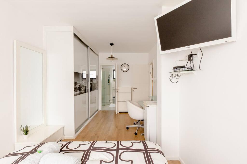 Apartament Charming Unit With Pool And Great Amenities Riszon le-Cijjon Zewnętrze zdjęcie