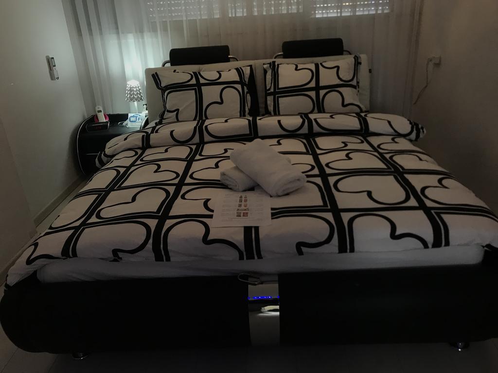Apartament Charming Unit With Pool And Great Amenities Riszon le-Cijjon Zewnętrze zdjęcie